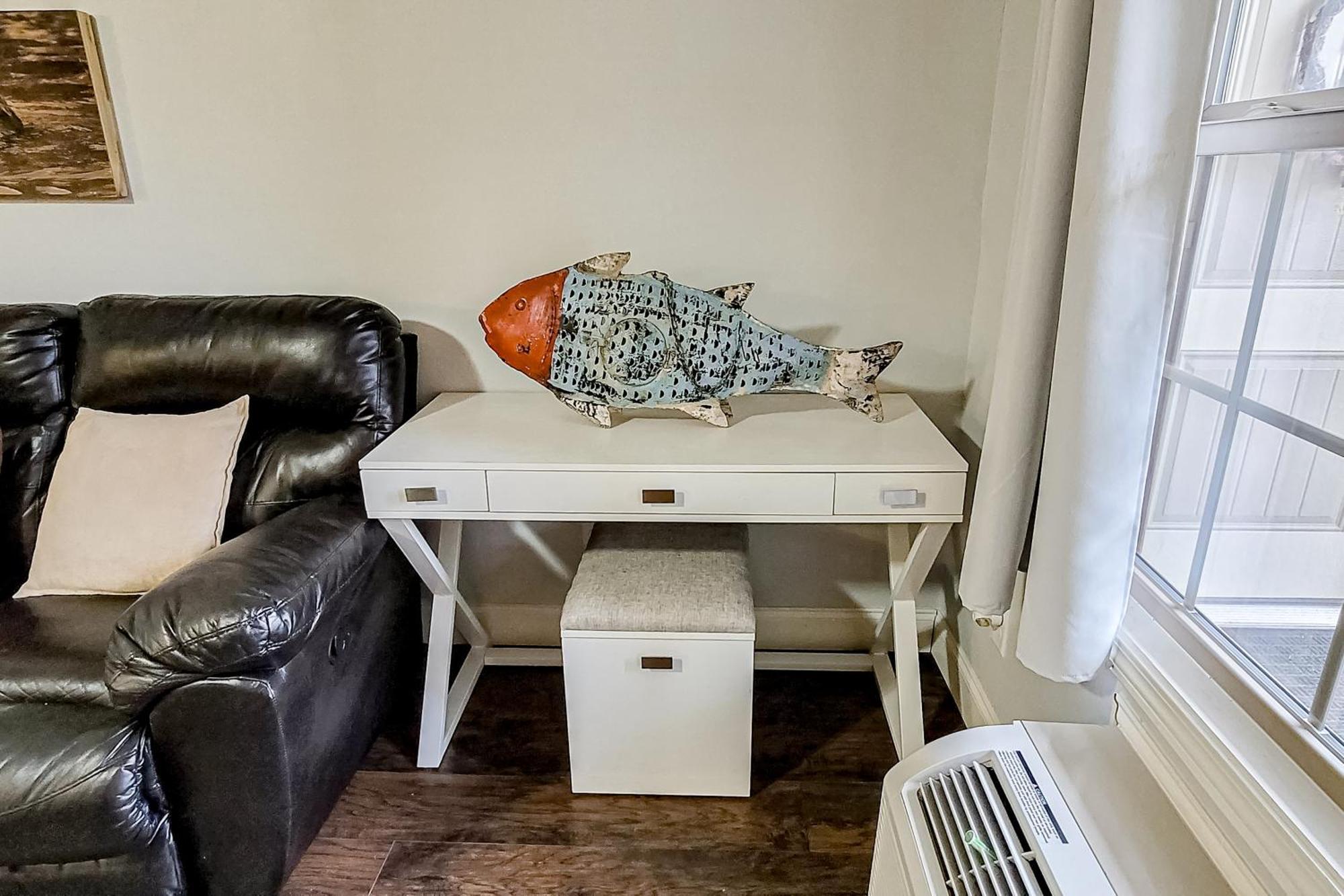 Little River Loft & Riverfront Gem Таунсенд Номер фото